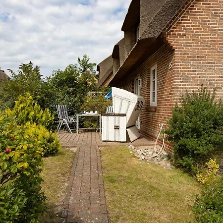 East Side 아파트 *